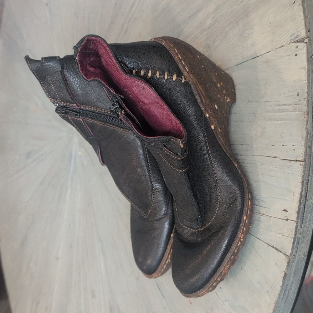 El Naturalista Leather Wedge Booties Dark Brown Almost Black
